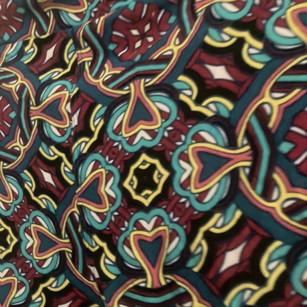 FINAL MARKDOWN Lularoe leggings tall and curvy - Picture 2 of 4